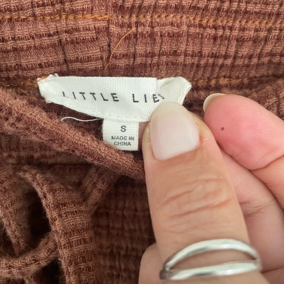 Little Lies Linen Blend Textured Pull On Pant - Picture 6 of 12